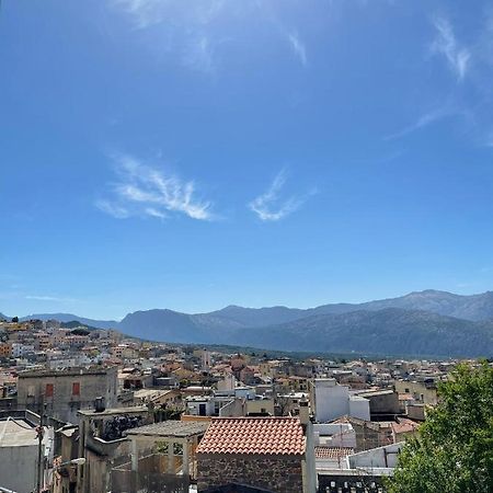 Apartamento Casa Vacanze Sa Piazza Dorgali Exterior foto